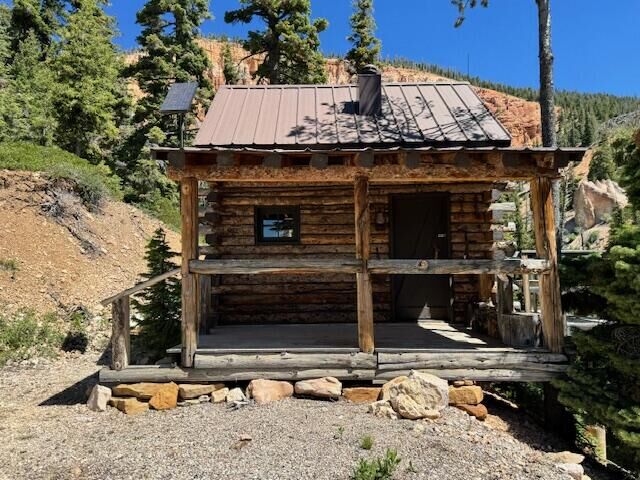 Property Photo:  2008 W Brown Bear Road  UT 84762 