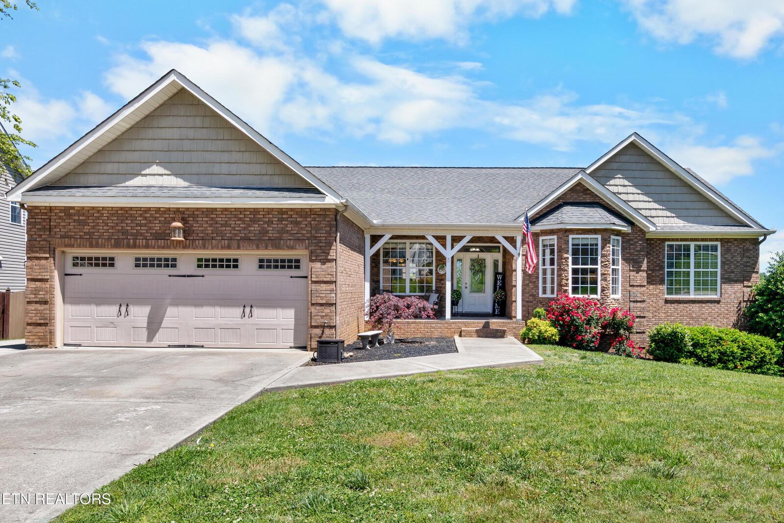 Property Photo:  6113 Stratford Park Blvd 2  TN 37912 