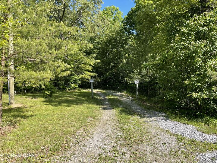 Property Photo:  133 Thompson Rd  TN 38571 