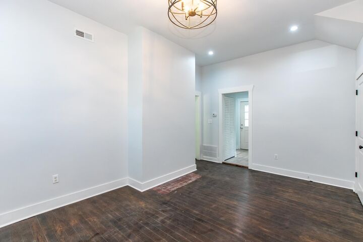 Property Photo:  276 E Fourth Street  KY 40508 