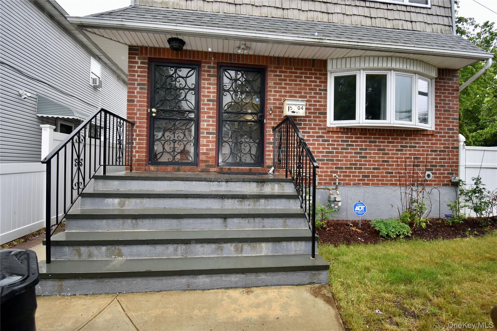 Property Photo:  15004 123rd Avenue  NY 11434 
