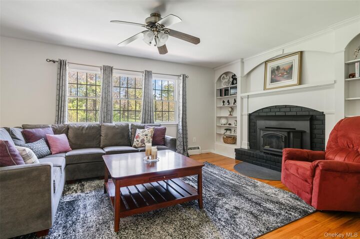 Property Photo: 12 Oriole Drive NY 12498