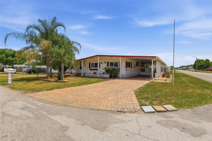 Property Photo:  5244 Mohawk Street  FL 33542 