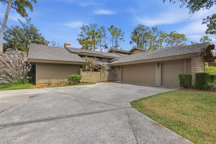 Property Photo: 5344 Cobblestone Court FL 33543