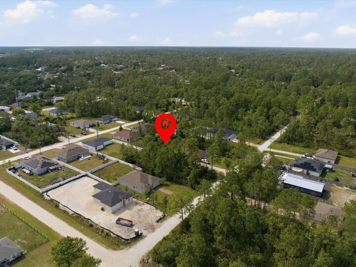 Property Photo:  1340 East Parkway  FL 32724 