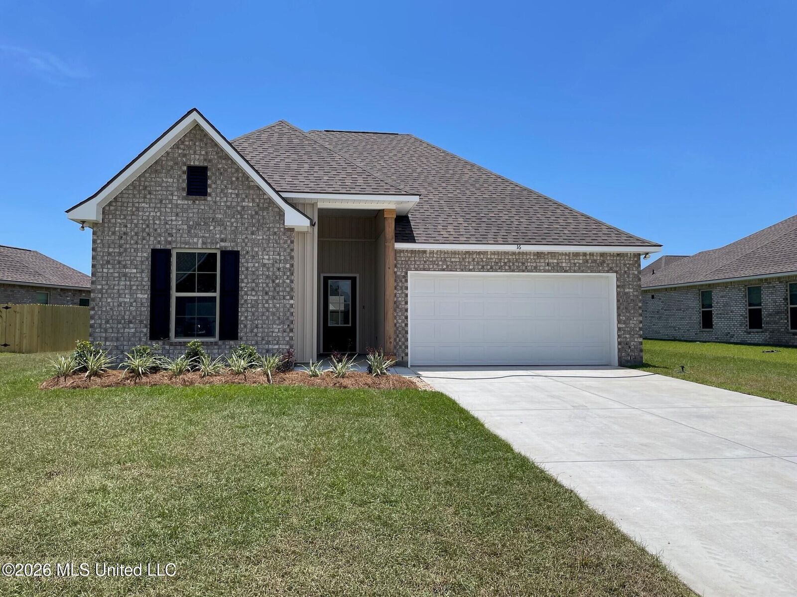 Property Photo:  16 Cameron Cove  MS 39560 