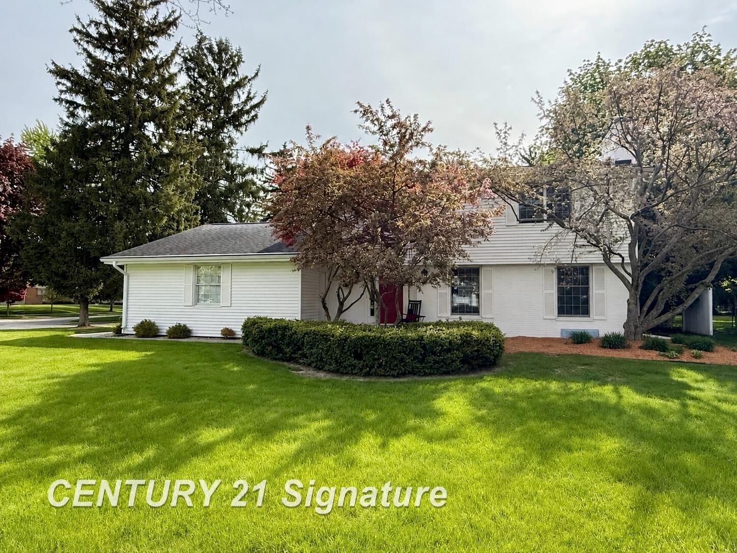 Property Photo:  321 Somerset Road  MI 48638 