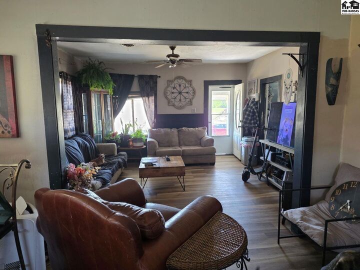 Property Photo: 814 Cole St. KS 67501