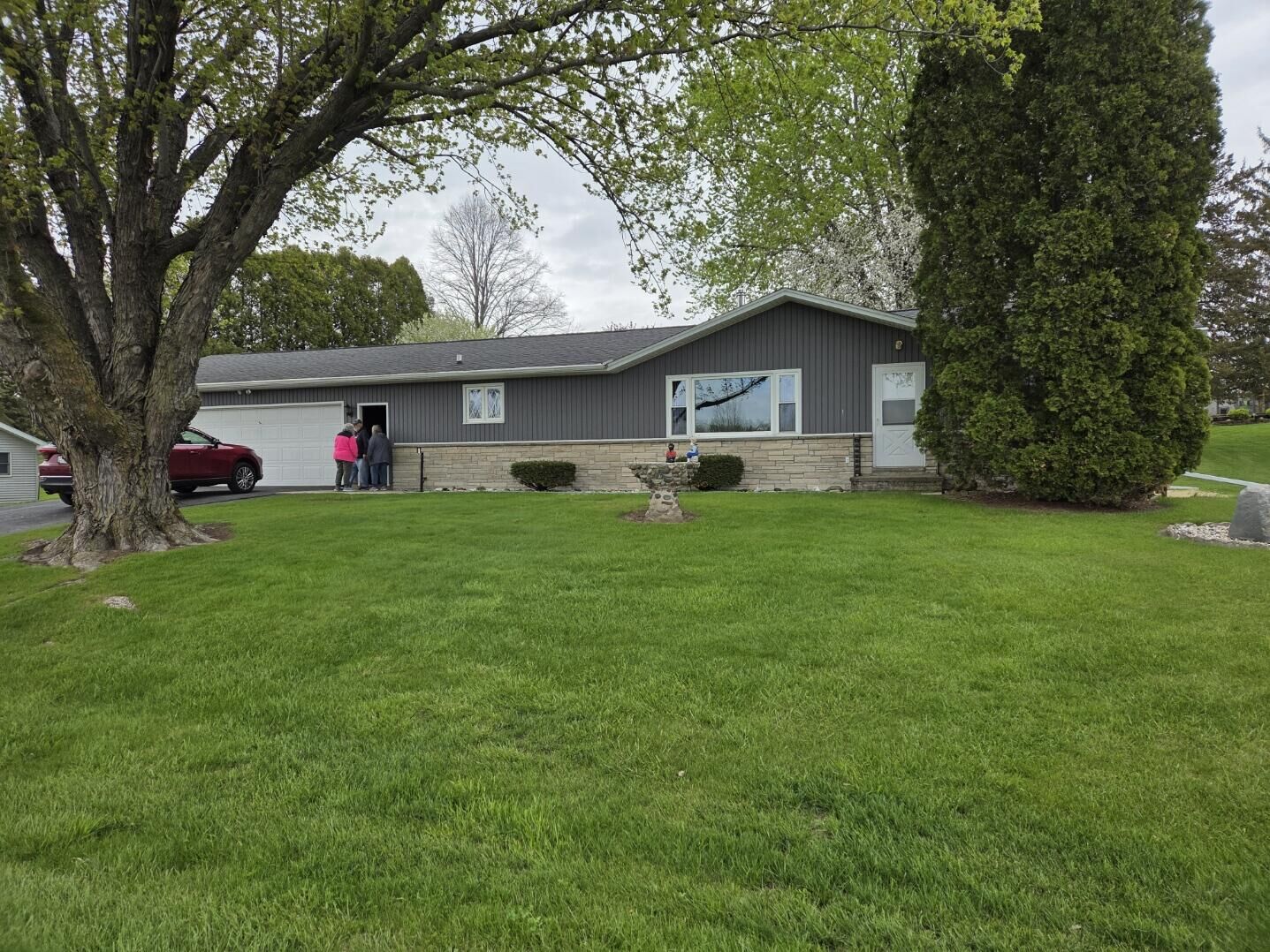 Property Photo: 1785 N Sunset Ln WI 53010