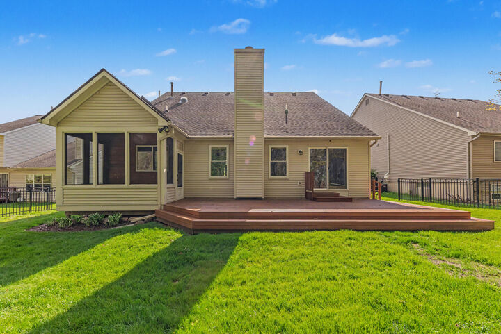 Property Photo:  3129 Earlmoore Lane  MI 48105 