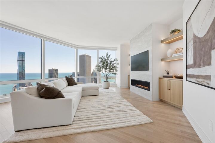Property Photo:  401 N Wabash Avenue 61G  IL 60611 
