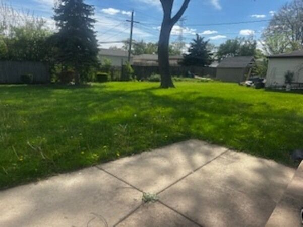 Property Photo:  15W425 Victory Parkway  IL 60126 