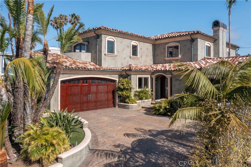 Property Photo:  1445 Catalina  CA 90740 