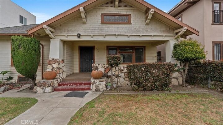 Property Photo:  872 W 47th Street  CA 90037 
