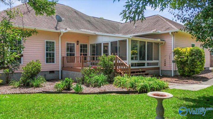 Property Photo:  2400 Cowen Circle  AL 35976 