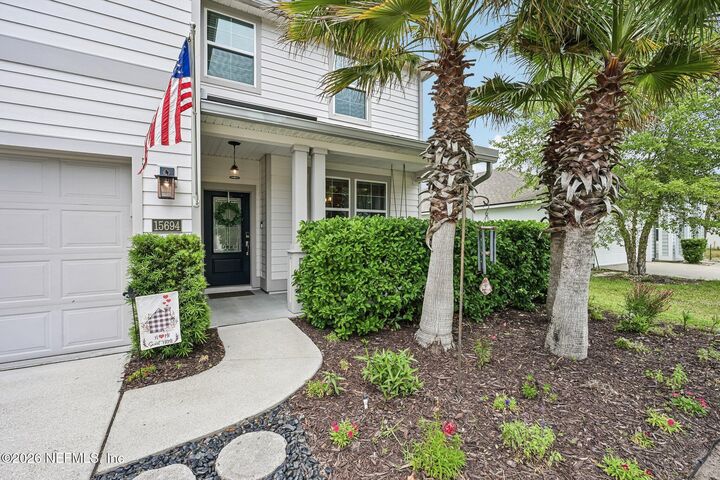 Property Photo:  15694 Chir Pine Drive  FL 32218 