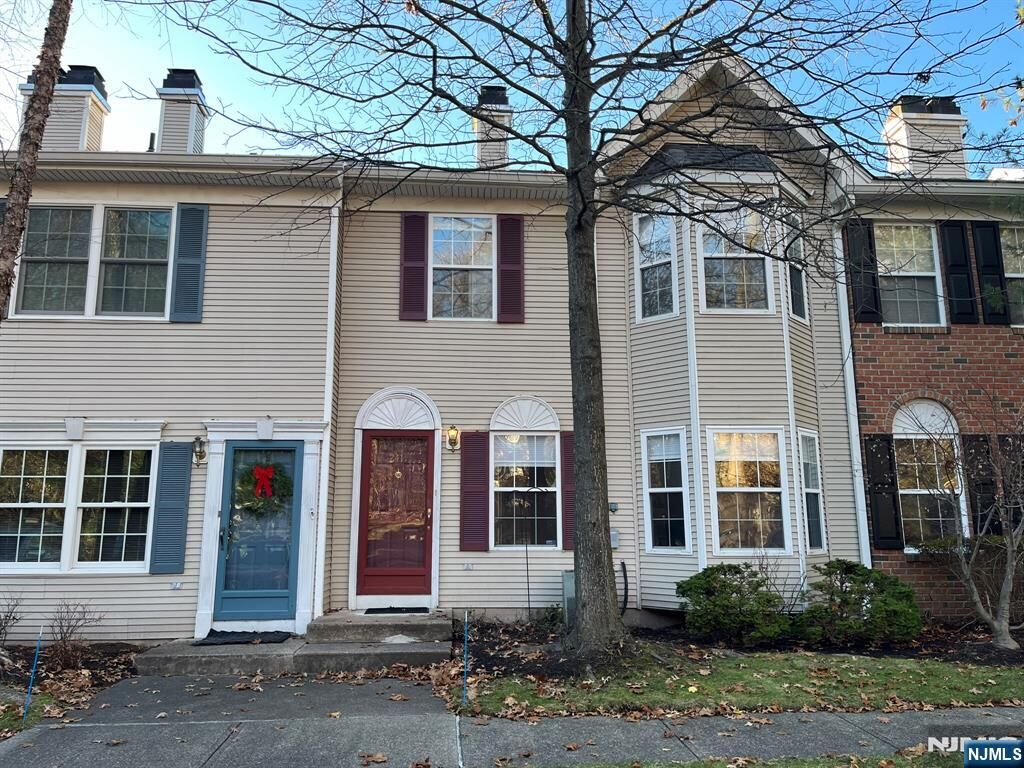 Property Photo:  2417 Stanhope Court  NJ 07430 