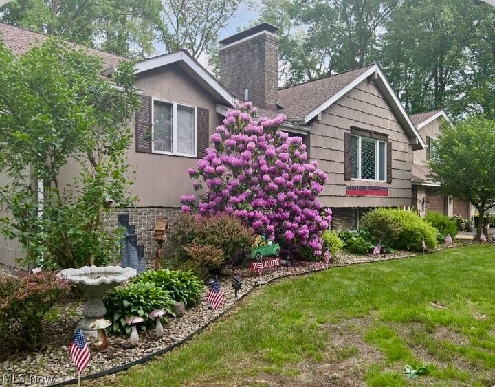 Property Photo:  111 Albert Street  OH 44444 