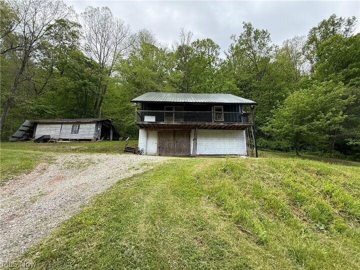 Property Photo:  8261 Glendale Road  WV 26337 