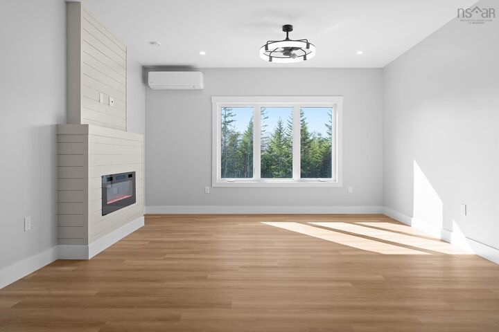 Property Photo:  122 Zaffre Drive  NS B4E 0P5 