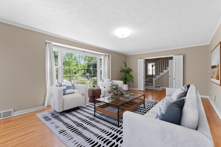 Property Photo:  827 10 1/2 Street SW  MN 55902 