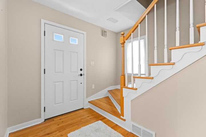Property Photo:  827 10 1/2 Street SW  MN 55902 