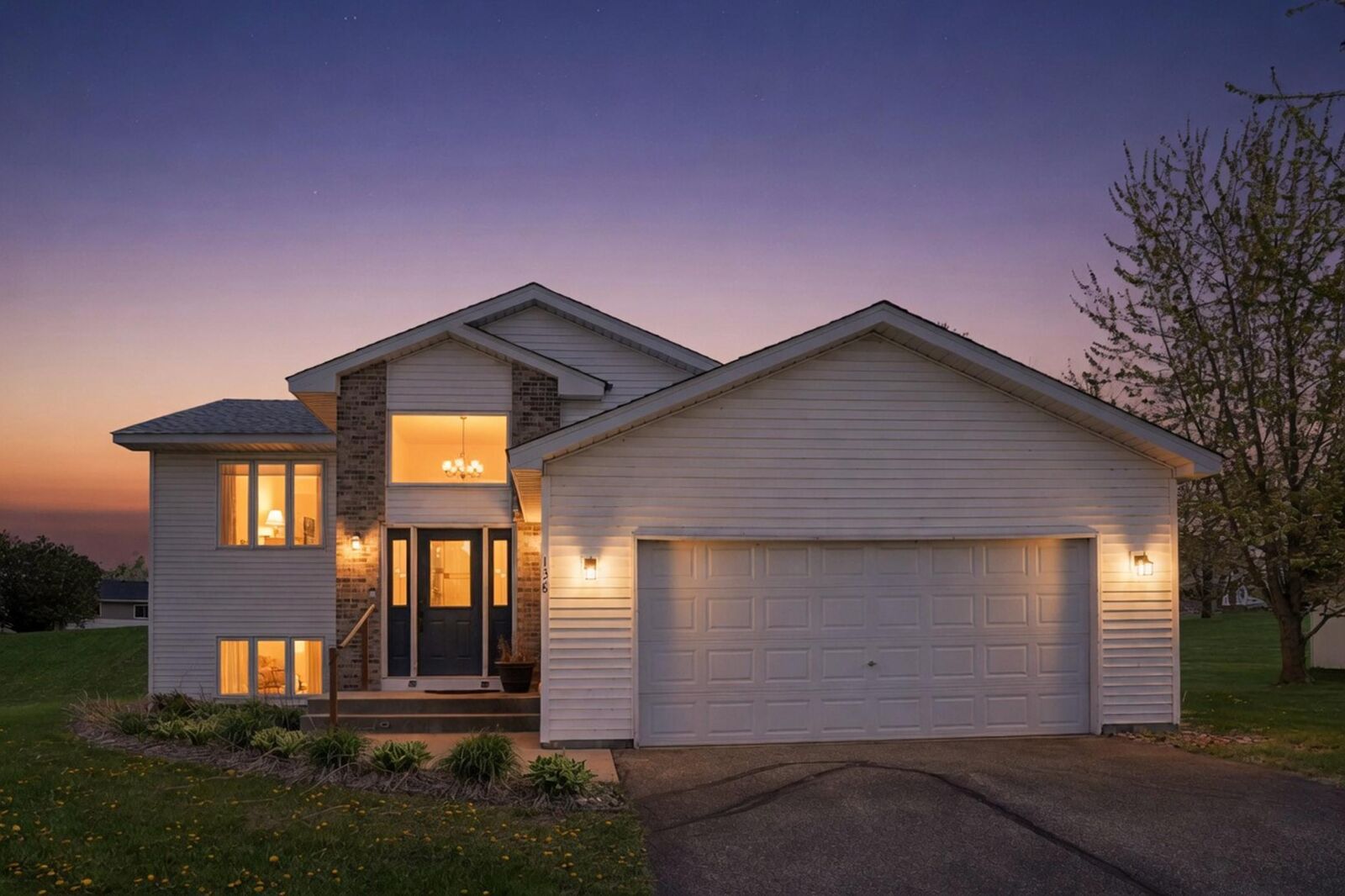 Property Photo:  138 Alva Street  MN 55387 