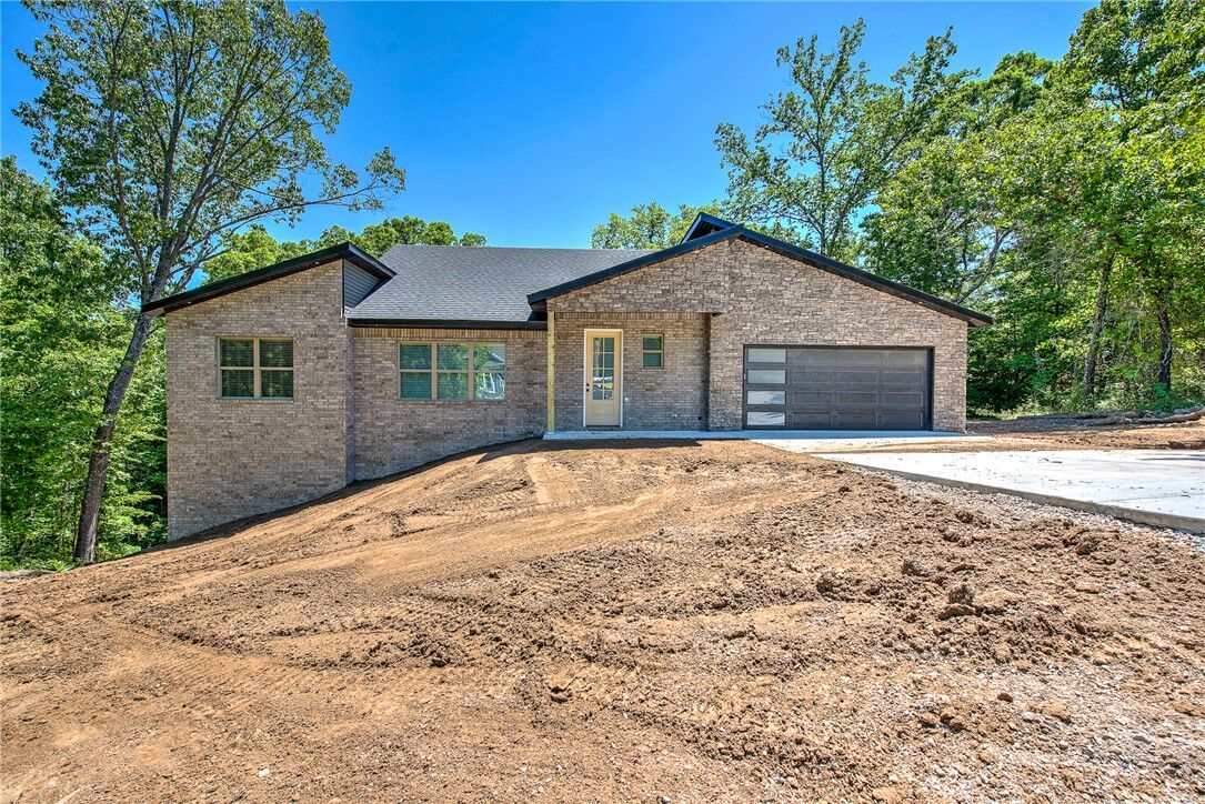 Property Photo:  6 Torran Drive  AR 72715 