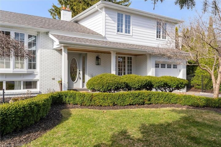 Property Photo:  194 Solingate Drive  ON L6L 3T1 