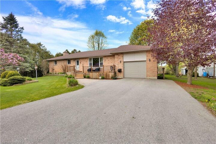 Property Photo:  2221 1st Conc Rd Street  ON N4B 2W4 