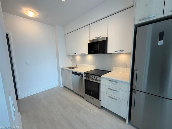 Property Photo:  75 James Street S 1805  ON L8P 2Y9 