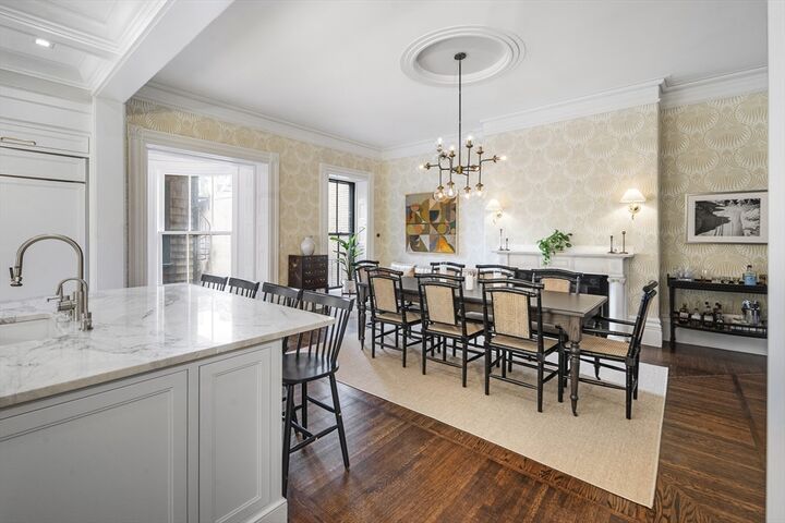 Property Photo:  53 Mount Vernon St 2  MA 02108 
