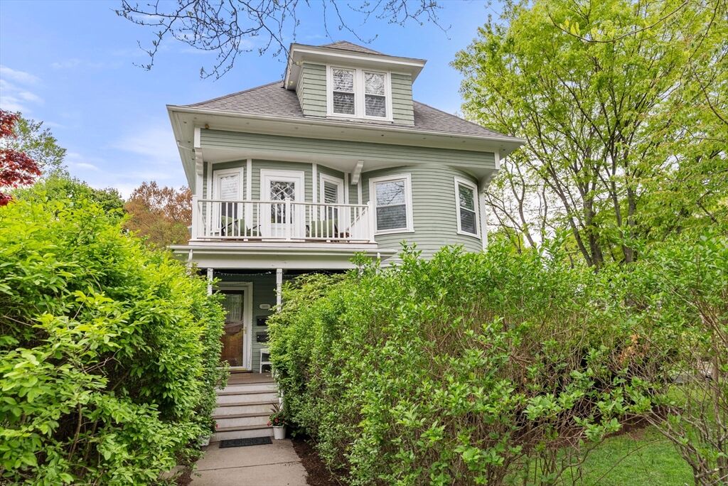 Property Photo:  1469 Centre St 2  MA 02461 