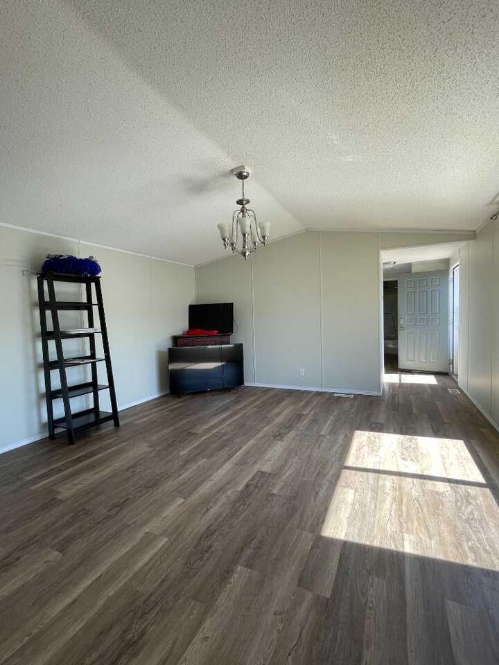 Property Photo:  12 Dewberry Road  AB T0H 1Z0 