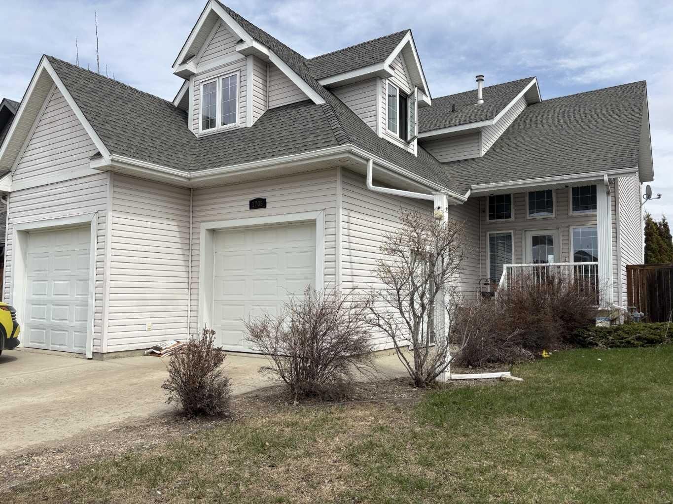 Property Photo:  1705 52 Avenue  AB T9V 3K9 
