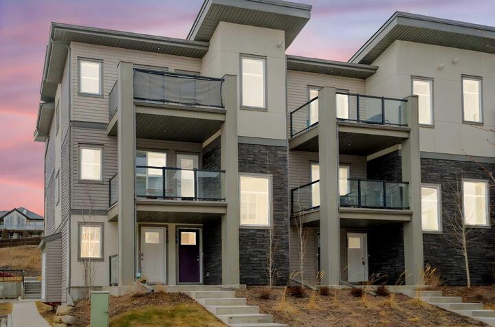 Property Photo:  122 Spring Creek Common SW  AB T3H 6E2 