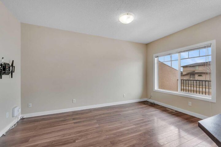 Property Photo: 9 Cimarron Vista Gardens AB T1S 0G2