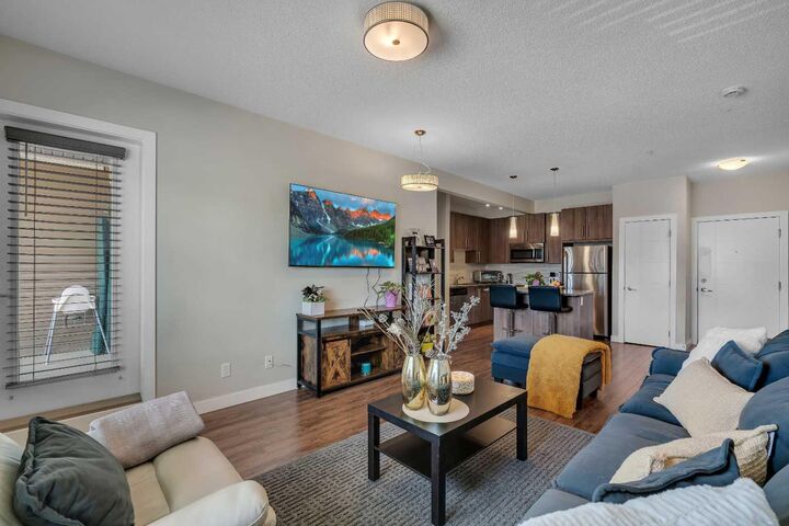 Property Photo:  8 Sage Hill Terrace NW 108  AB T3R 0W5 
