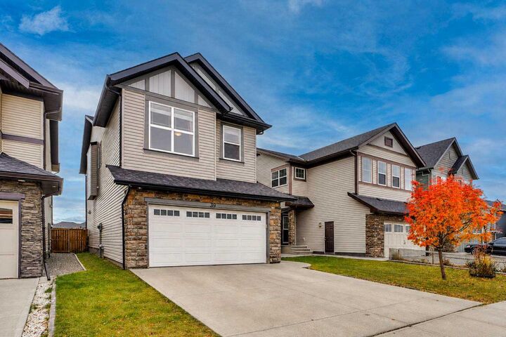 Property Photo:  39 Skyview Shores Rise NE  AB T3N 0C8 