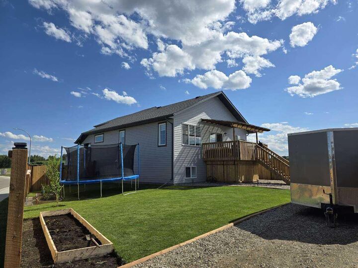 Property Photo:  4434 53 Street  AB T4T 0C3 