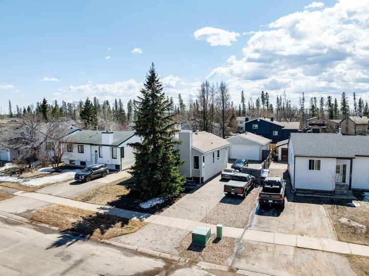 Property Photo:  144 Brett Drive  AB T9K 2G9 