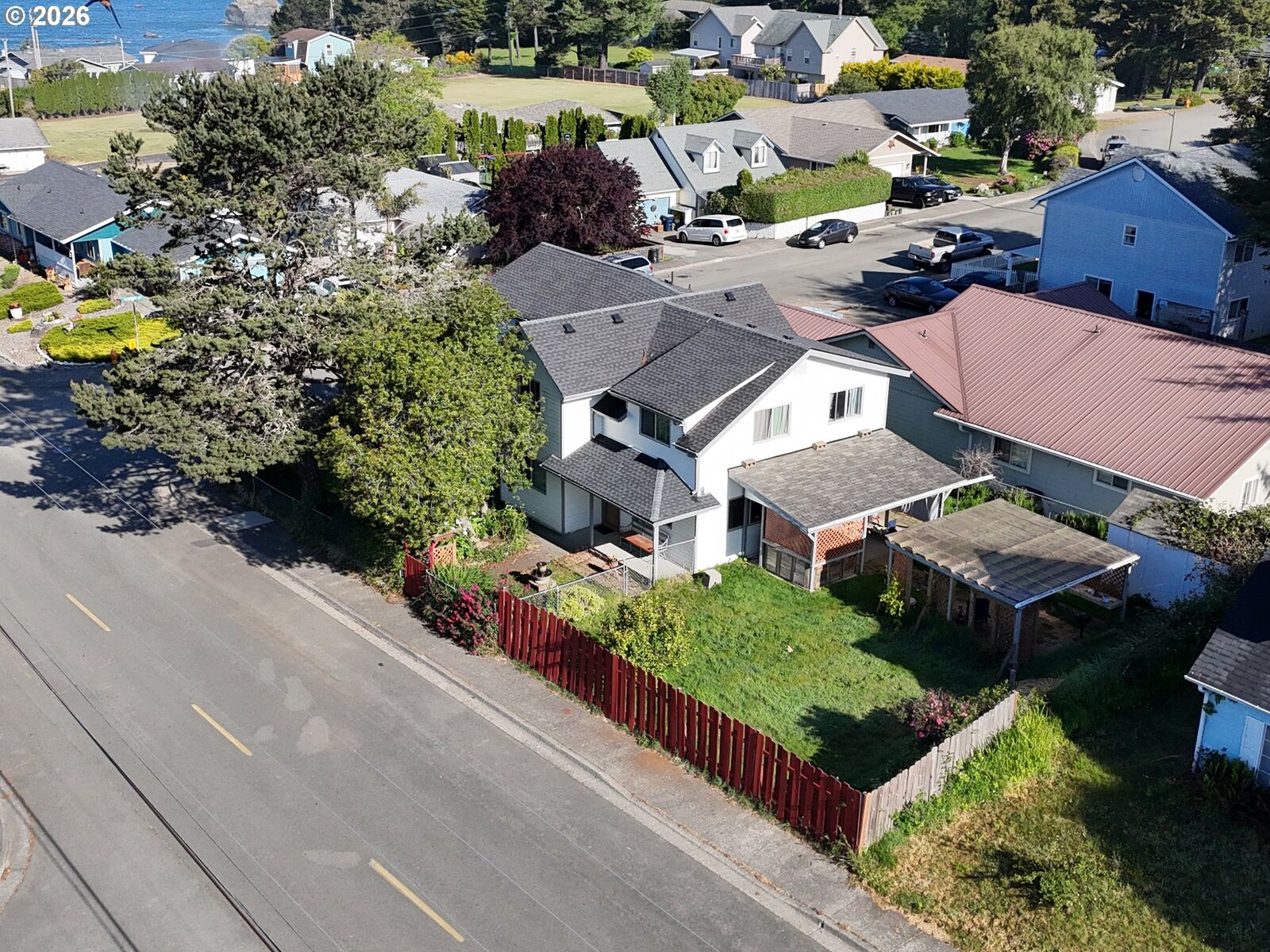 Property Photo: 17305 Blueberry Dr OR 97415