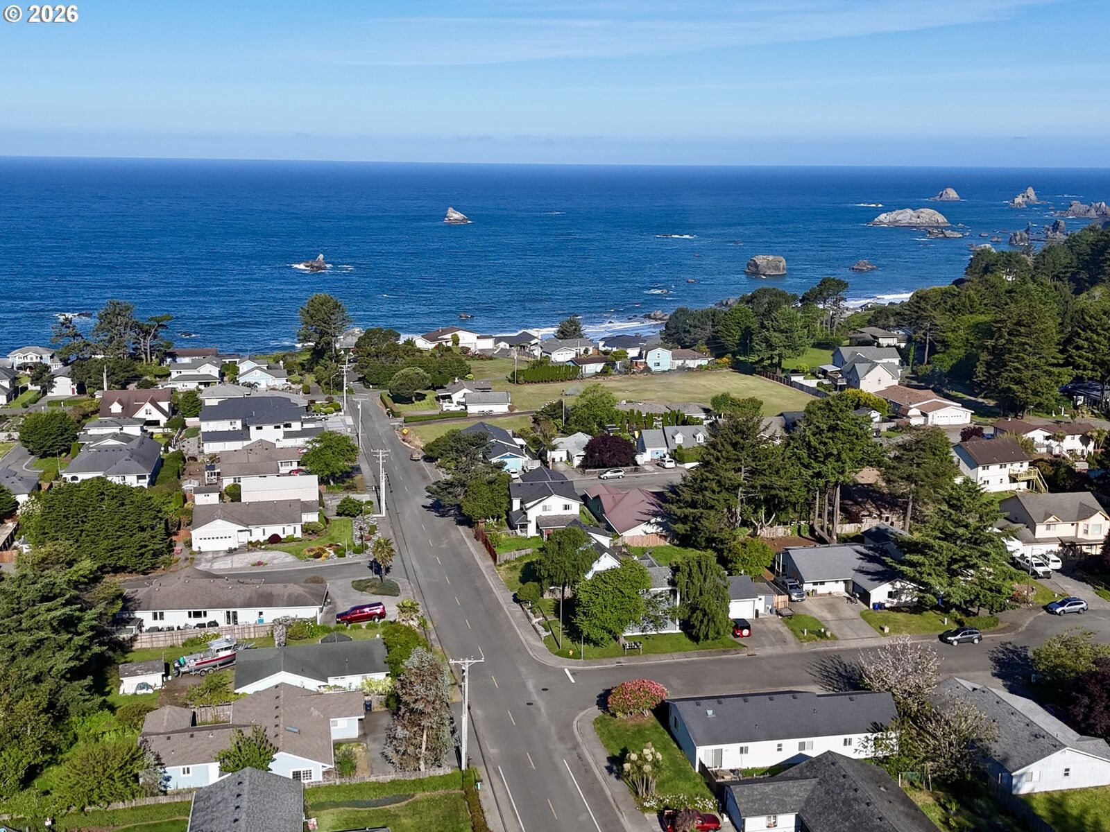 Property Photo:  17305 Blueberry Dr  OR 97415 
