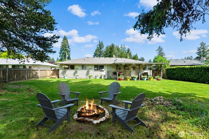 Property Photo:  1712 N Frace Street  WA 98406 