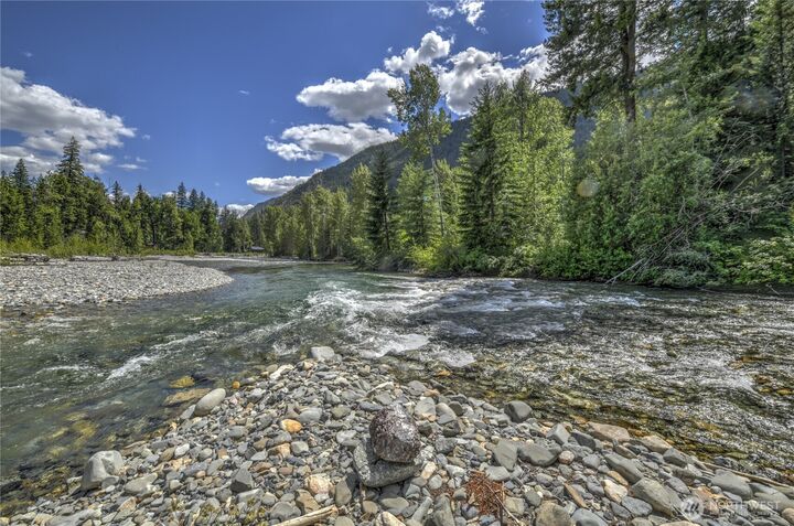 Property Photo:  19  A And B Two Rivers Road  WA 98833 