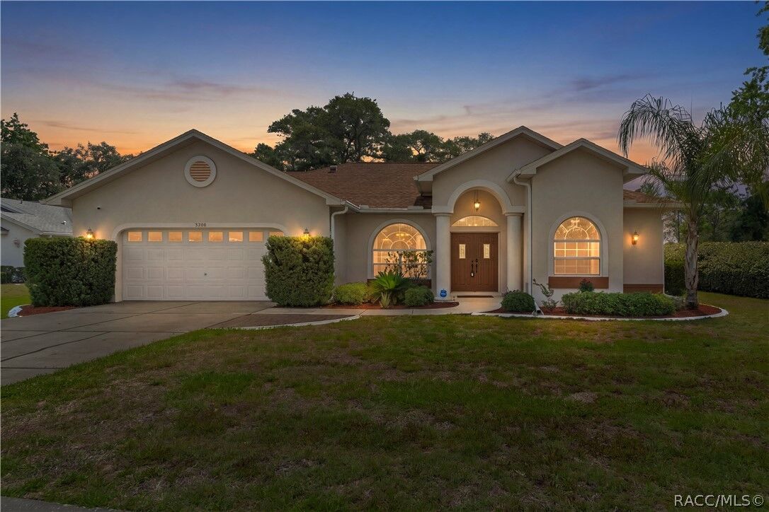 Property Photo:  3200 St. Ives Boulevard  FL 64609 