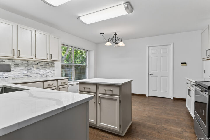 Property Photo: 3624 Meade St TX 78154