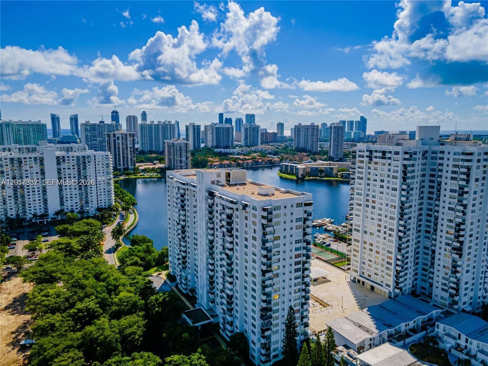 Property Photo:  2780 NE 183rd St 1007  FL 33160 