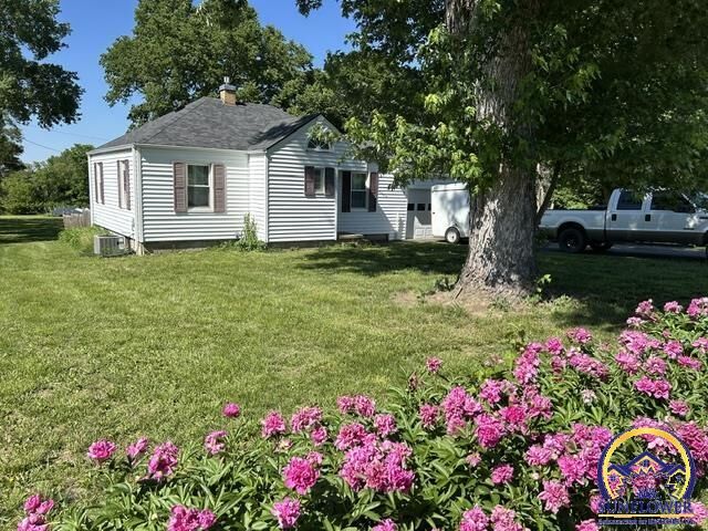 Property Photo: 3434 SE 2nd St KS 66607