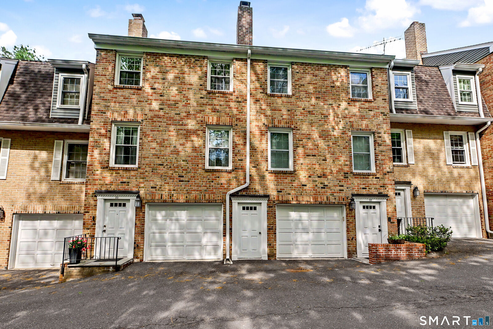 Property Photo:  3 Valley View Road 23  CT 06851 